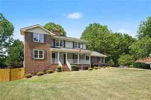 2080 Castle Lake Dr, Tyrone, GA 30290 - Photo 3