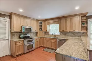 3438 Clarks Bridge Crossing, Gainesville, GA 30506 - Photo 3