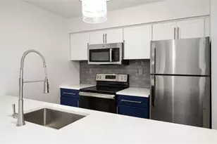 6873 Peachtree Dunwoody Rd, Atlanta, GA 30328 - Photo 3