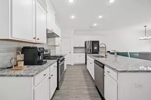 922 Edwin Ln, Sugar Hill, GA 30518 - Photo 7