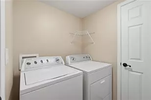 6185 Masters Club Dr, Suwanee, GA 30024 - Photo 39