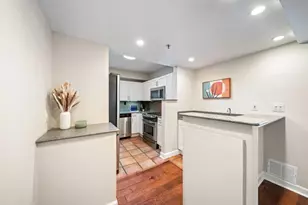 2870 Pharr Ct NW, Atlanta, GA 30305 - Photo 9
