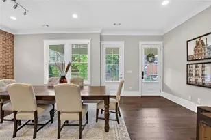 1295 Markham Rd, Brookhaven, GA 30319 - Photo 9