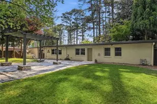 1963 Forest Green Dr NE, Atlanta, GA 30329 - Photo 23