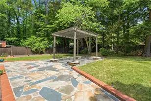 1963 Forest Green Dr NE, Atlanta, GA 30329 - Photo 7