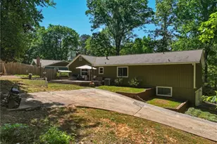 242 Lake Somerset Dr NW, Marietta, GA 30064 - Photo 7
