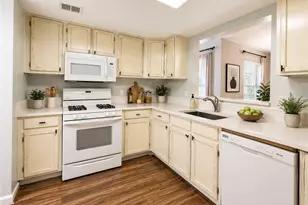 4097 Whitehall Way, Alpharetta, GA 30004 - Photo 3