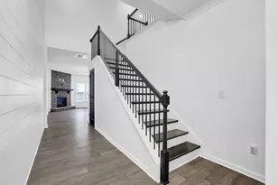 221 Ellis Ln, Woodstock, GA 30189 - Photo 5