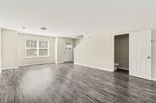 720 Keeshono St, Union City, GA 30291 - Photo 9