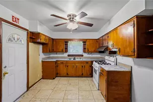 1949 Capri Dr, Decatur, GA 30032 - Photo 7