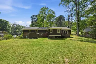 2934 Bicentennial Dr, Stone Mountain, GA 30087 - Photo 25