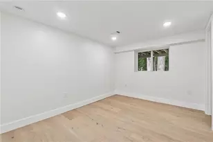 1542 Lavista Rd, Atlanta, GA 30329 - Photo 25