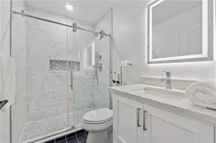 1542 Lavista Rd, Atlanta, GA 30329 - Photo 15