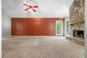 4520 Forest Green Dr, Sugar Hill, GA 30518 - Photo 5