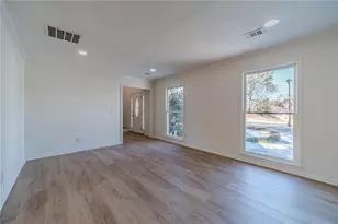 1692 Paces Vale Ct, Lawrenceville, GA 30043 - Photo 11