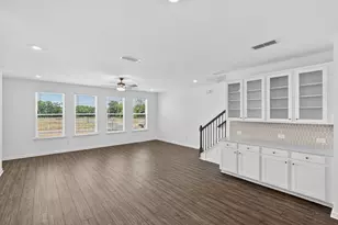 623 Oak Blf Dr, Cumming, GA 30040 - Photo 9