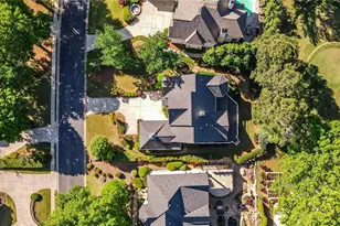 8020 Royal St Georges Ln, Duluth, GA 30097 - Photo 5
