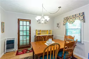2123 Pinehurst Ln, Snellville, GA 30078 - Photo 11