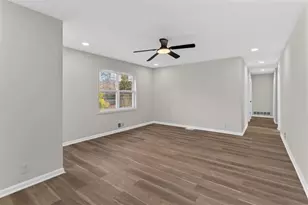 520 Stonewood Dr, Stone Mountain, GA 30087 - Photo 5