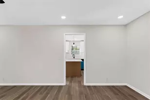 520 Stonewood Dr, Stone Mountain, GA 30087 - Photo 13