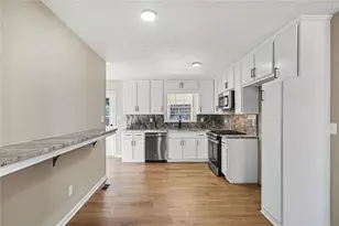 2304 Rolling Acres Ct SW, Conyers, GA 30094 - Photo 15