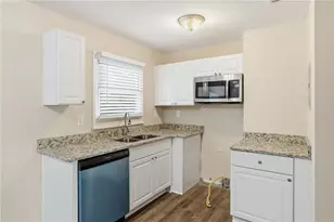 3660 Fairlane Dr NW, Atlanta, GA 30331 - Photo 11
