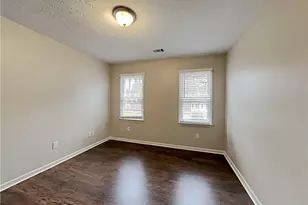 820 Providence Dr, Lawrenceville, GA 30044 - Photo 5