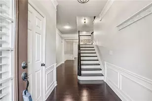 127 Barkley Ln, Atlanta, GA 30328 - Photo 3