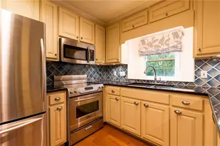 82 Montre Square NW, Atlanta, GA 30327 - Photo 19