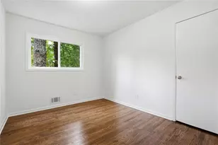 799 Kings Grant Dr NW, Atlanta, GA 30318 - Photo 13