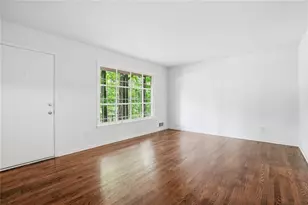799 Kings Grant Dr NW, Atlanta, GA 30318 - Photo 7