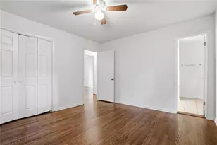 799 Kings Grant Dr NW, Atlanta, GA 30318 - Photo 17
