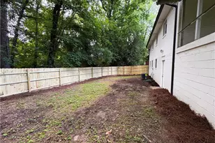 1703 Barrett Dr NW, Atlanta, GA 30318 - Photo 19