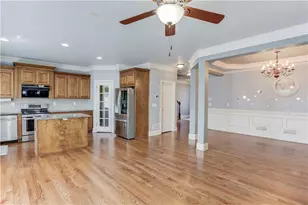 5885 Vista Brook Dr, Suwanee, GA 30024 - Photo 9
