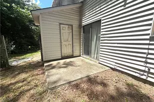 906 Silverwood Dr, Atlanta, GA 30349 - Photo 19