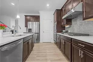 950 Summit Dr, Canton, GA 30114 - Photo 17