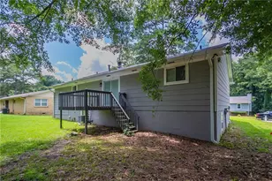 2466 Fairway Cir SW, Atlanta, GA 30331 - Photo 23