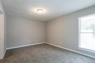 2466 Fairway Cir SW, Atlanta, GA 30331 - Photo 13