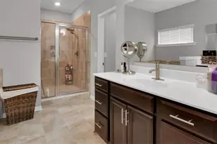 327 Round Pond Dr, Lilburn, GA 30047 - Photo 25