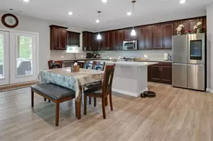 327 Round Pond Dr, Lilburn, GA 30047 - Photo 5