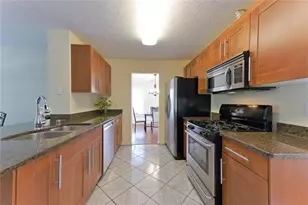 1565 Pinebreeze Dr, Marietta, GA 30062 - Photo 9