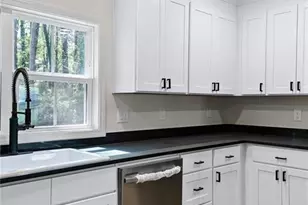 4289 Kimball Rd SW, Atlanta, GA 30331 - Photo 5