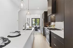 1194 Penny Ln, Atlanta, GA 30329 - Photo 7