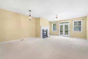 513 Grove Field Ct, Suwanee, GA 30024 - Photo 11