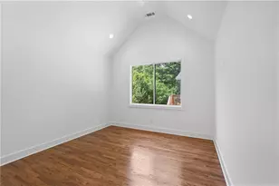 25 Candler Rd SE, Atlanta, GA 30317 - Photo 33