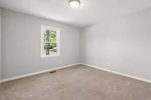 33 Russell Ln, Carrollton, GA 30116 - Photo 23