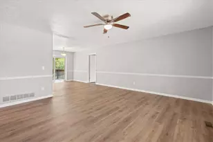 33 Russell Ln, Carrollton, GA 30116 - Photo 7