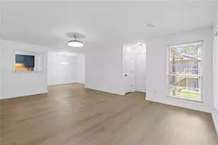 204 Berkeley Woods Dr, Duluth, GA 30096 - Photo 9