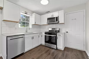 5627 Tunbridge Wells Ct, Lithonia, GA 30058 - Photo 7
