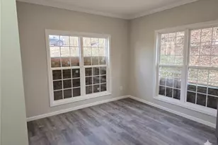 987 N Eugenia Pl NW, Atlanta, GA 30318 - Photo 9